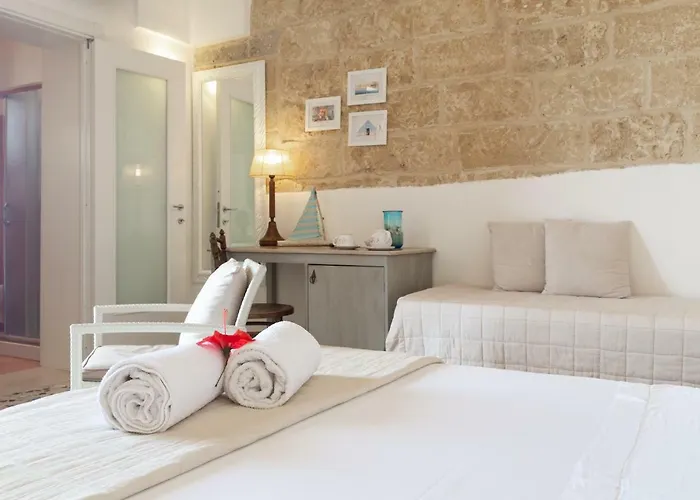 Aurora Salentina Couette-café 4*